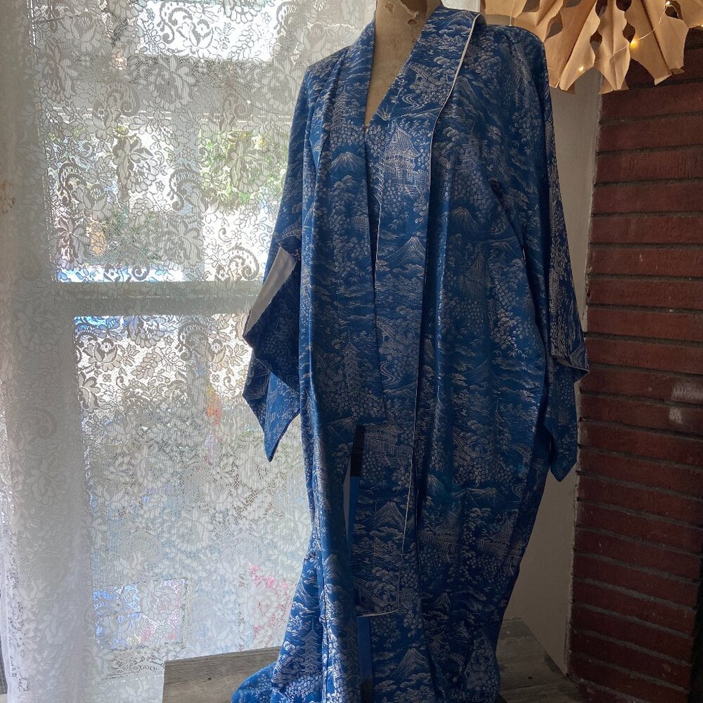 Vintage silk Kimono